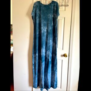 LuLaRoe Blue Tie Dye Maxi Dress